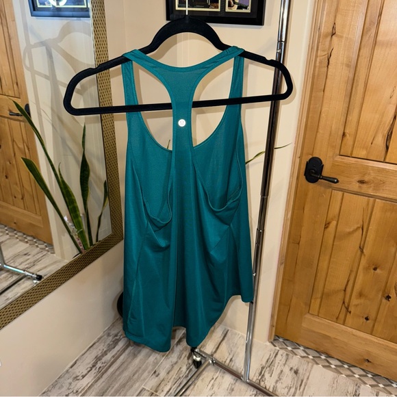 Lululemon Razorback Tanktop - Picture 3 of 4